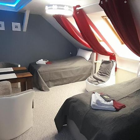 Best-Preis -Vip Lounge- Mit Netflix, Self-Check-In, Ebike Ladestation, Fahrradraum, Wlan Und Netflix - Direkt Am Elberadweg Im Herzen Von Wittenberge Eksteriør bilde
